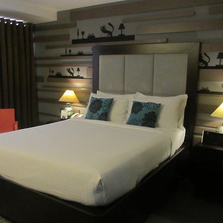 The Theodore Hotel 따가이따이 외부 사진