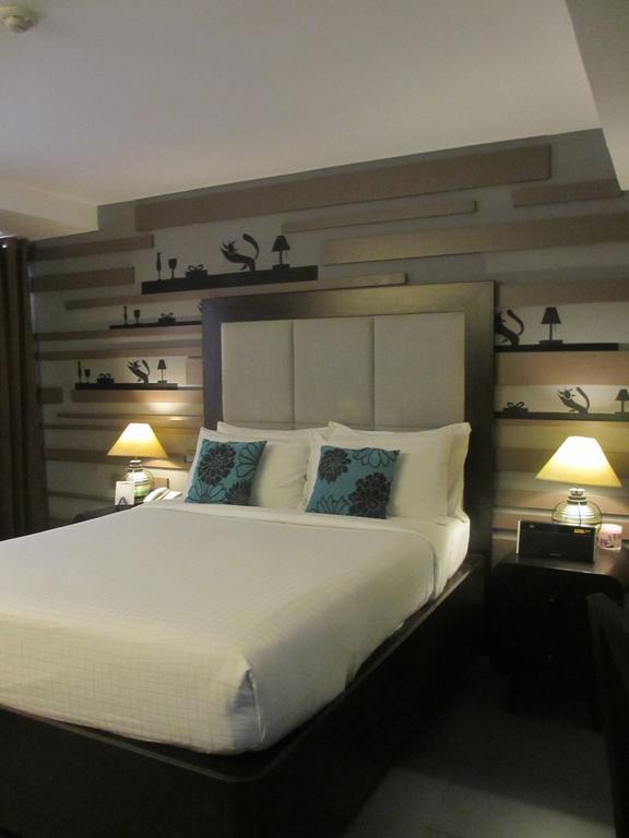 The Theodore Hotel 따가이따이 외부 사진