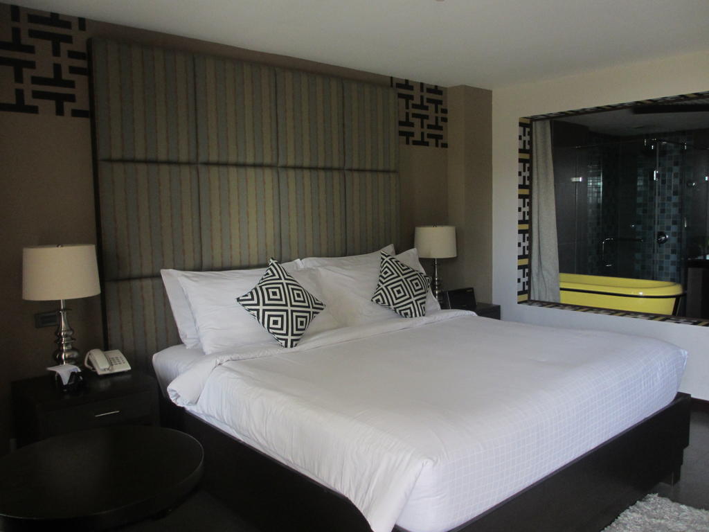 The Theodore Hotel 따가이따이 외부 사진